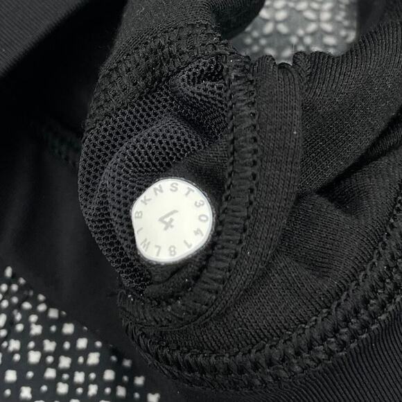 LULULEMON Cross Conditioning 2-In-1 Tank Medium Support Sz 4 - Picture 6 of 10